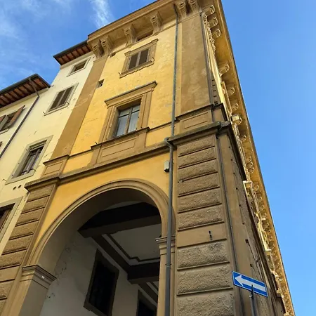 Casa I Portici شقة أريتسو